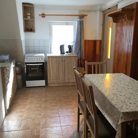 Dévényi Apartman Csesznek